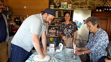 Préparation du pain de Schabbat